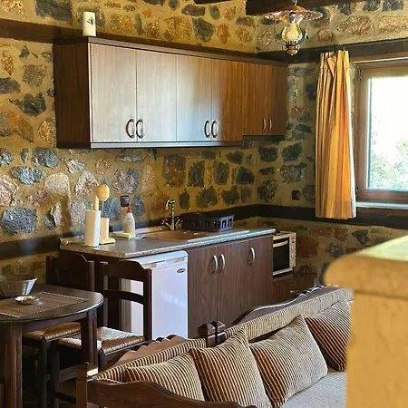 Mouses 3* Agios Athanasios (Pella)