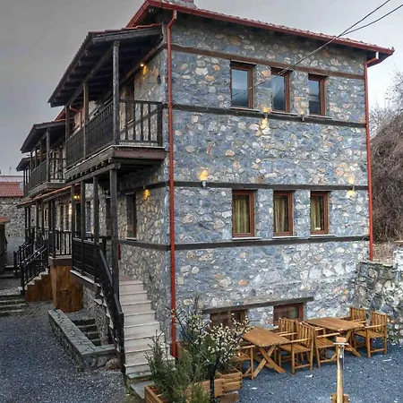 Mouses Guest house Agios Athanasios (Pella)