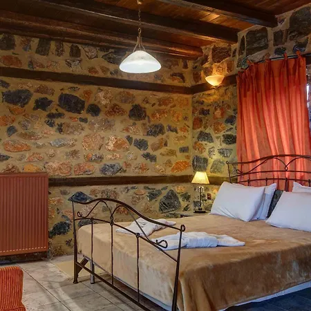 Mouses Agios Athanasios (Pella)