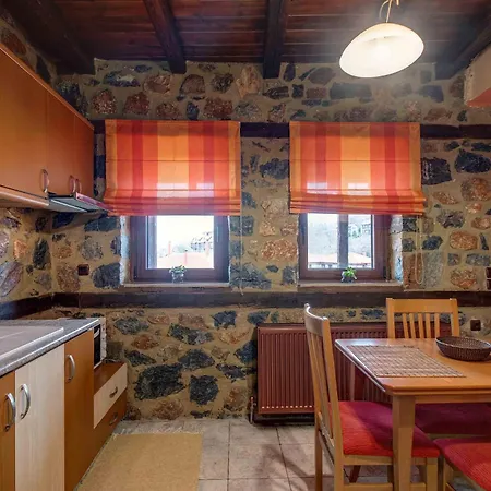 Mouses Guest house Agios Athanasios (Pella)