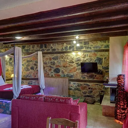 Mouses 3* Agios Athanasios (Pella)