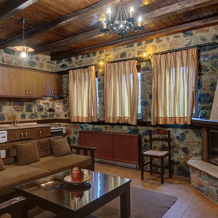 Mouses Guest house *