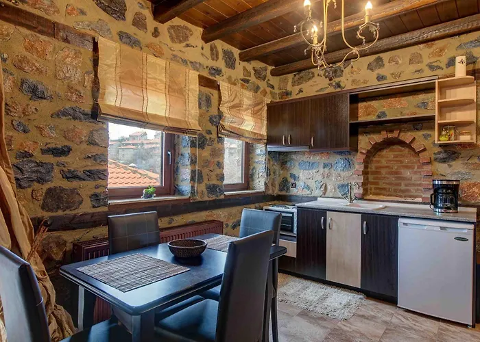 Mouses Agios Athanasios (Pella)