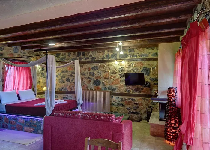 Mouses 3* Agios Athanasios (Pella)