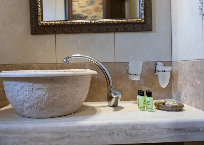 Mouses Agios Athanasios (Pella)