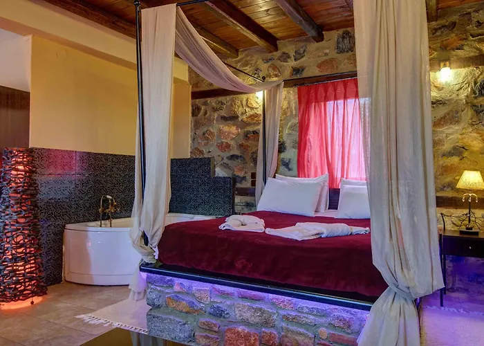 Mouses 3* Agios Athanasios (Pella)