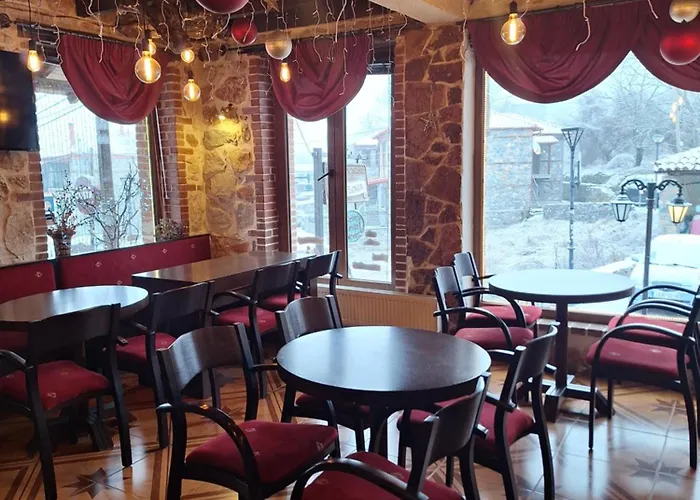 Mouses Agios Athanasios (Pella)